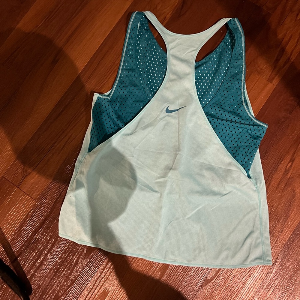 Nike mesh back exercise tank medium
